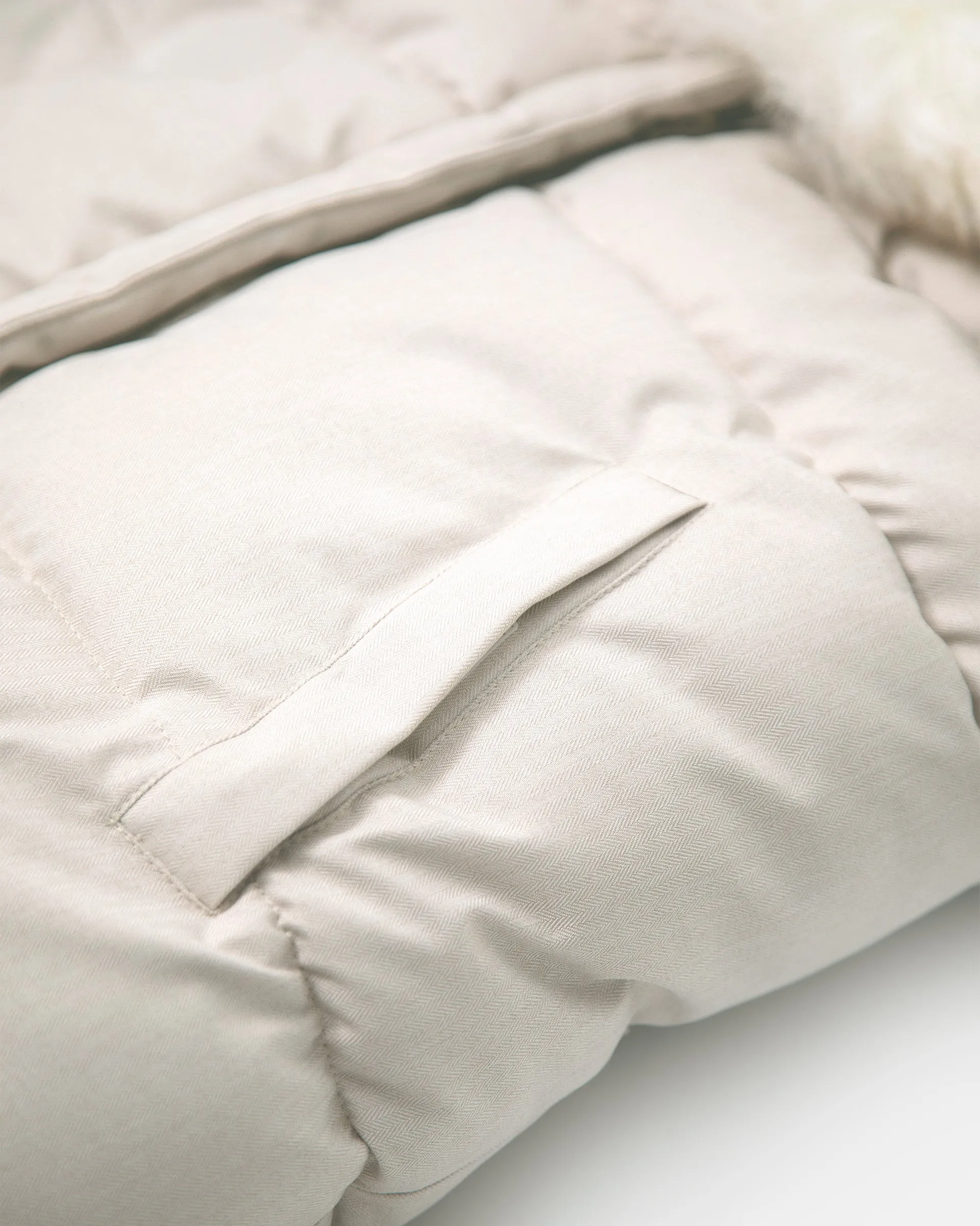 7 A.M. Enfant Blanket 212 Evolution - White Fur & Beige Heather Tundra