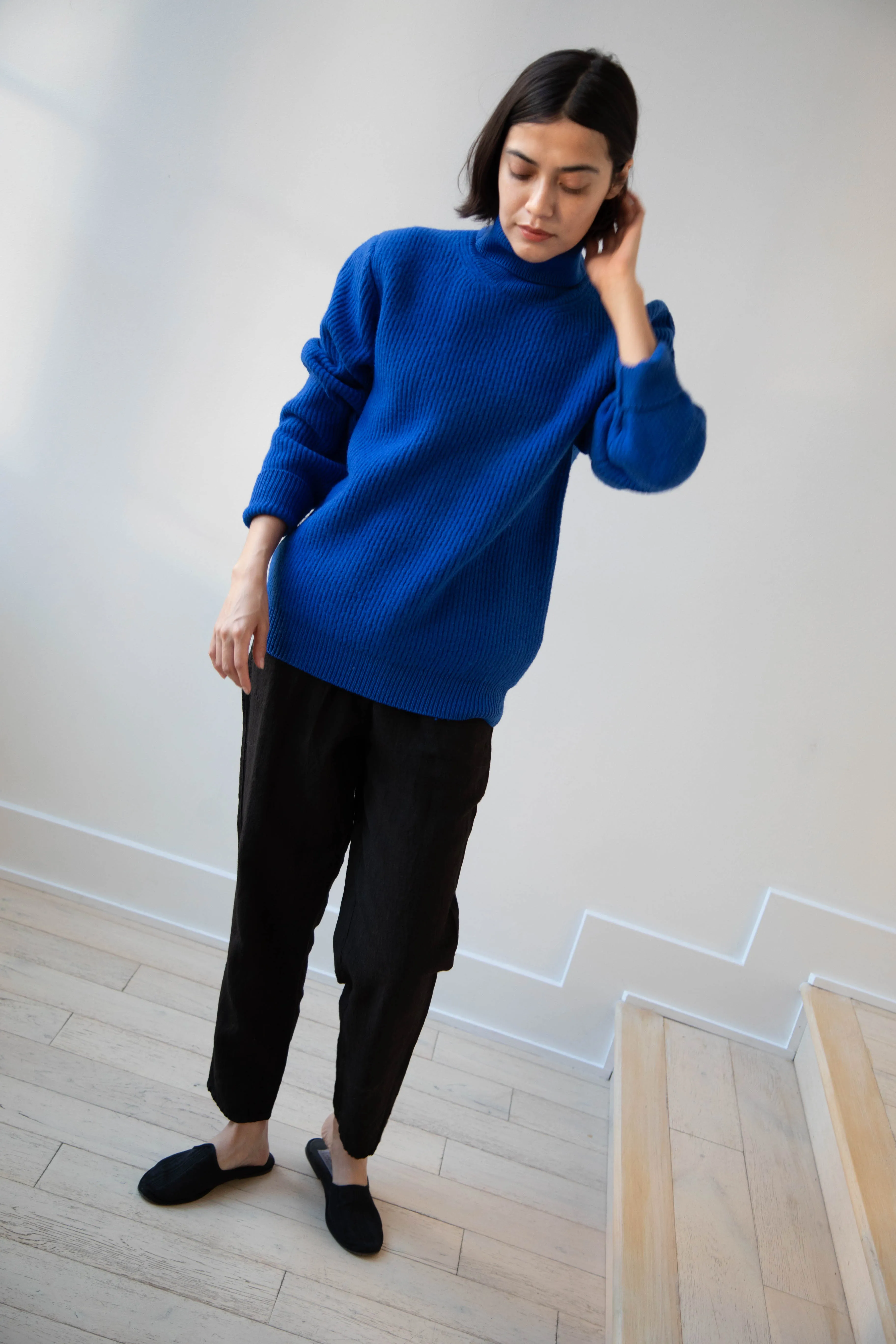 Auralee | Rib Knit Turtleneck in Royal Blue