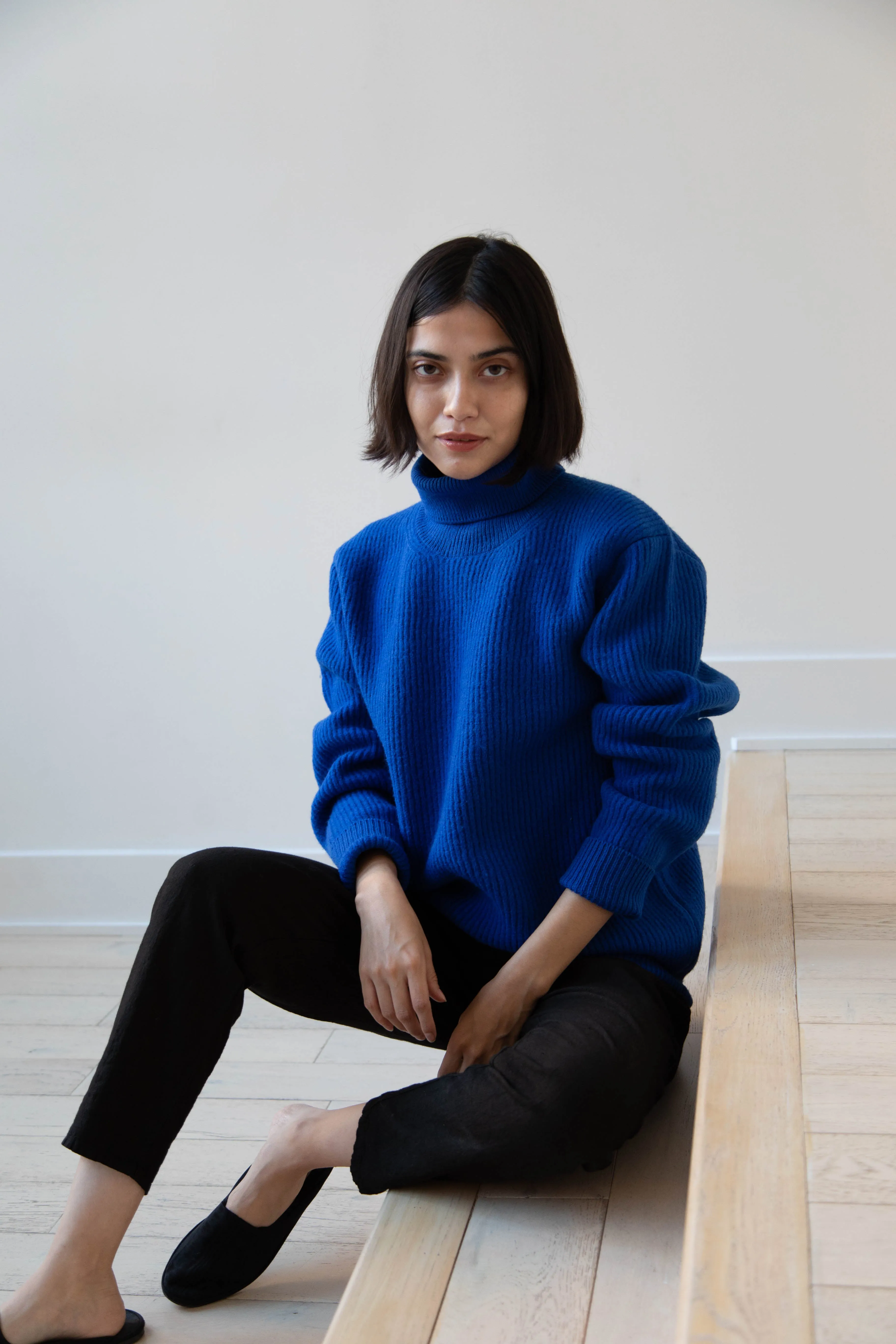 Auralee | Rib Knit Turtleneck in Royal Blue