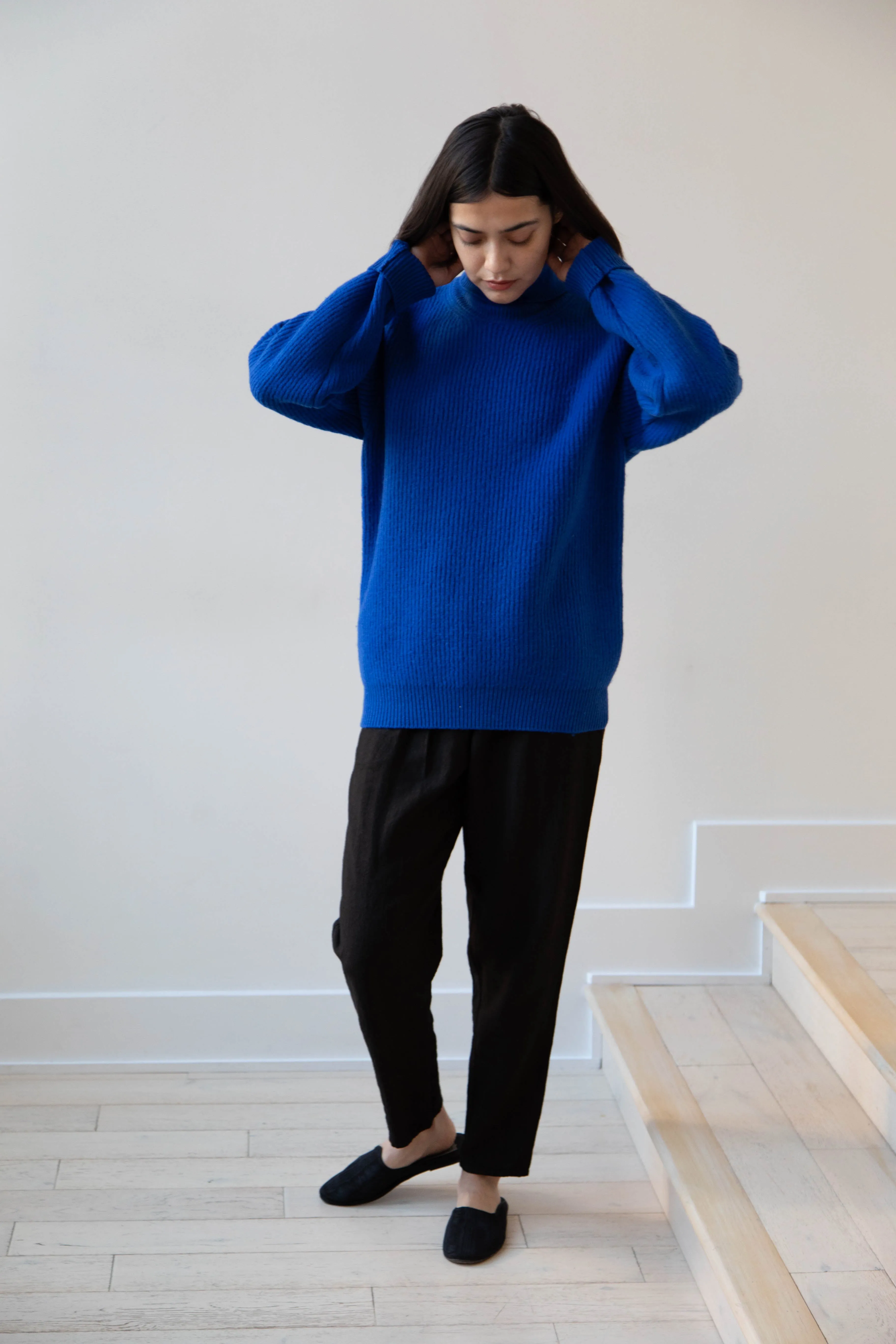 Auralee | Rib Knit Turtleneck in Royal Blue