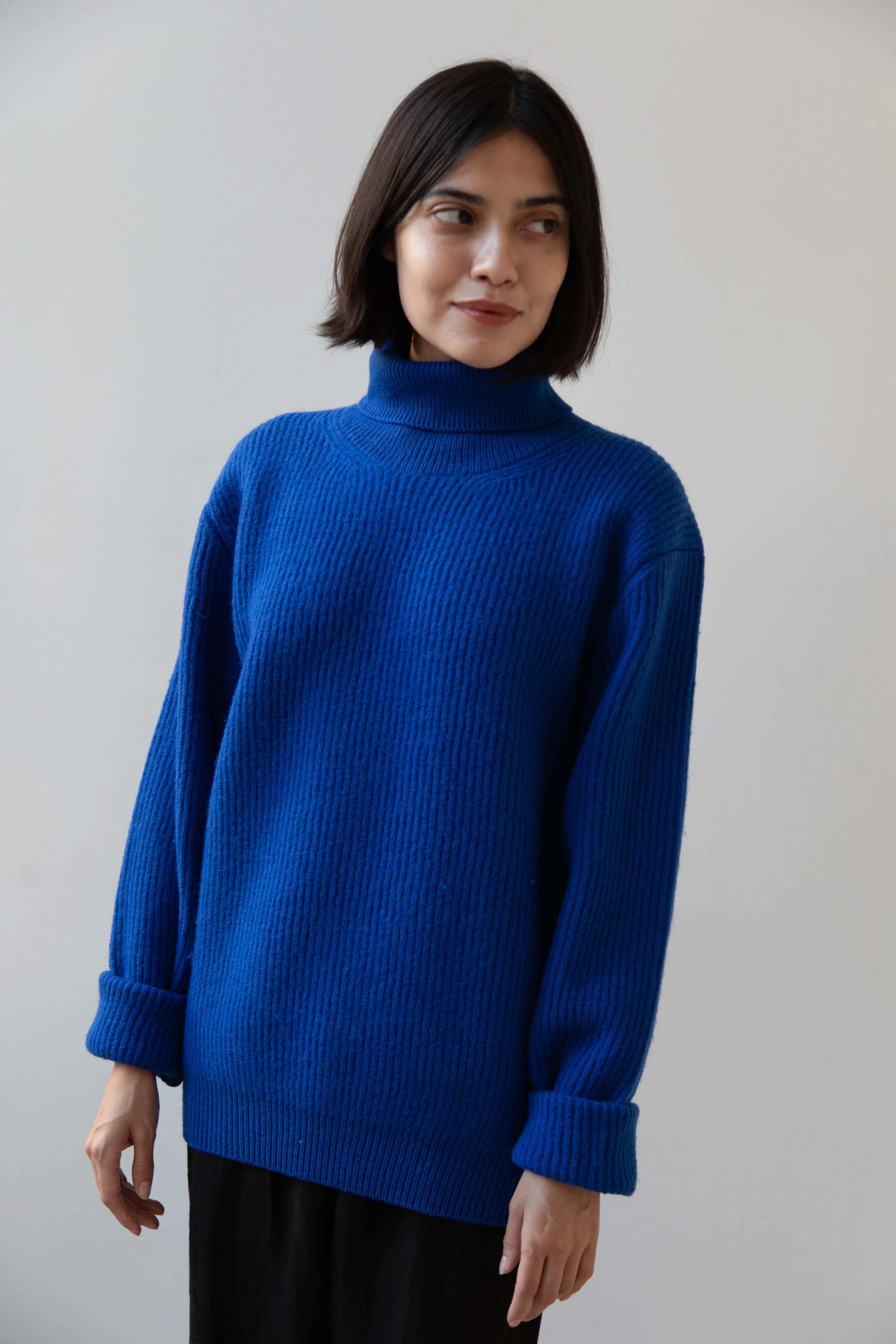 Auralee | Rib Knit Turtleneck in Royal Blue