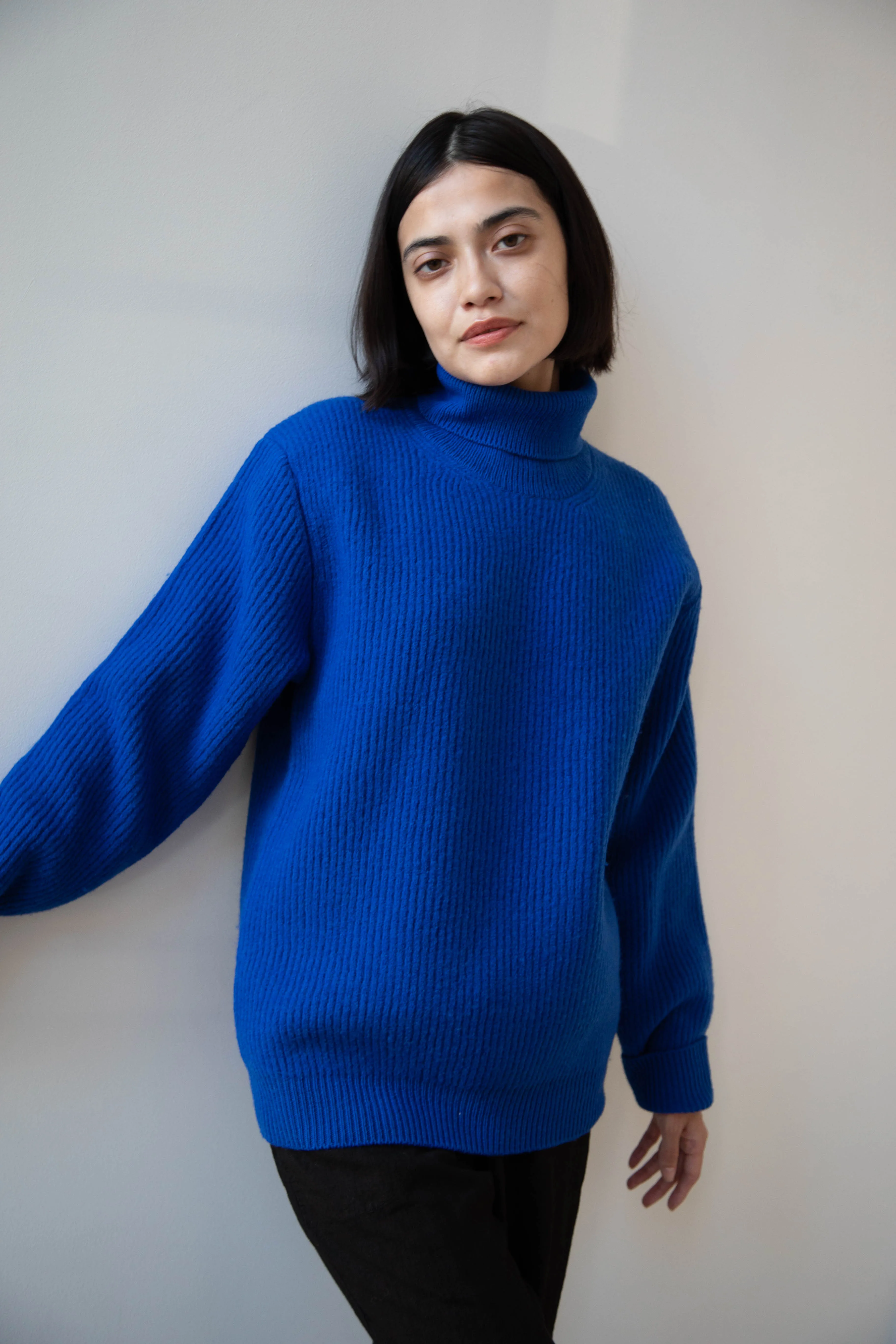 Auralee | Rib Knit Turtleneck in Royal Blue