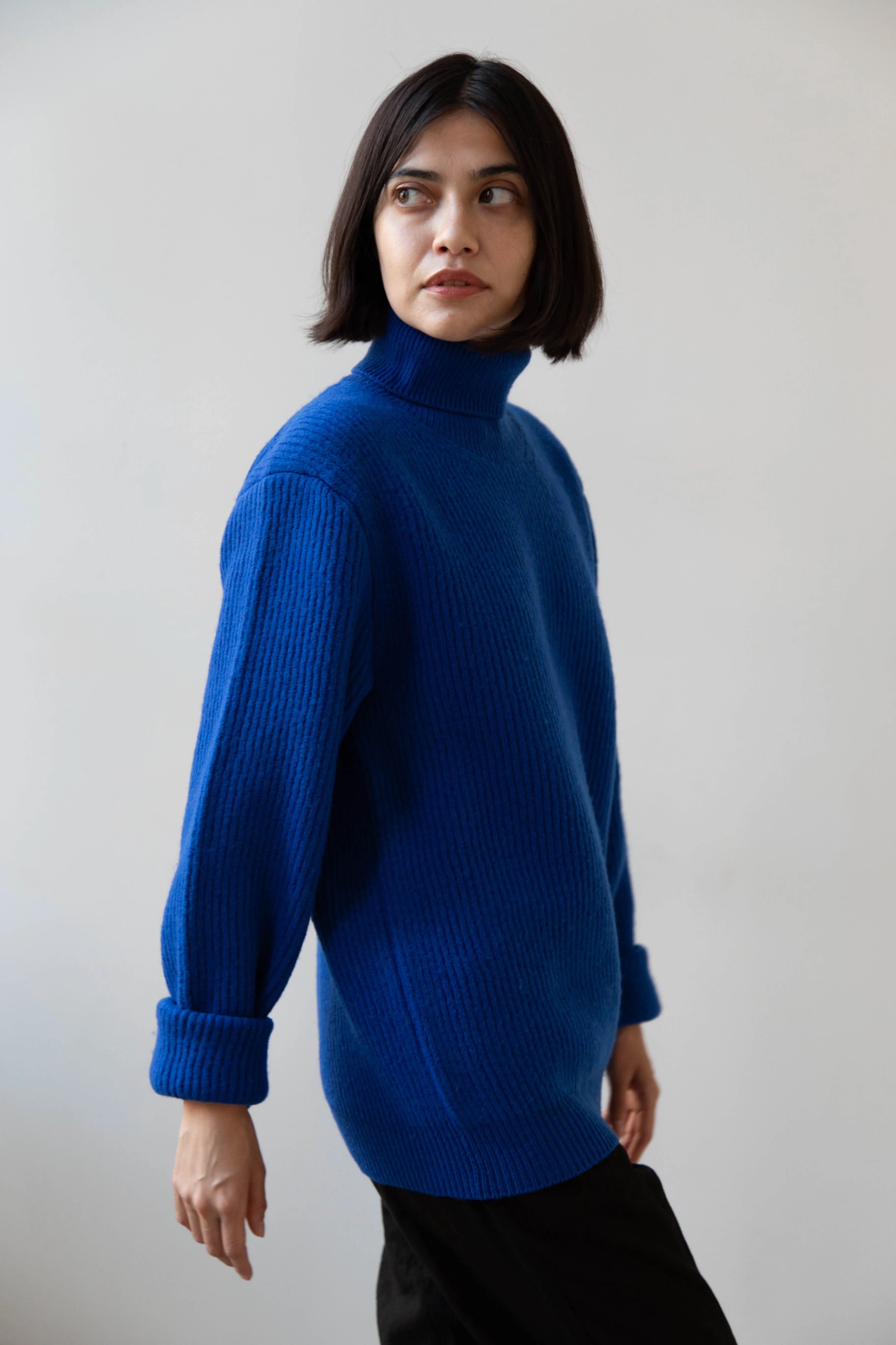 Auralee | Rib Knit Turtleneck in Royal Blue