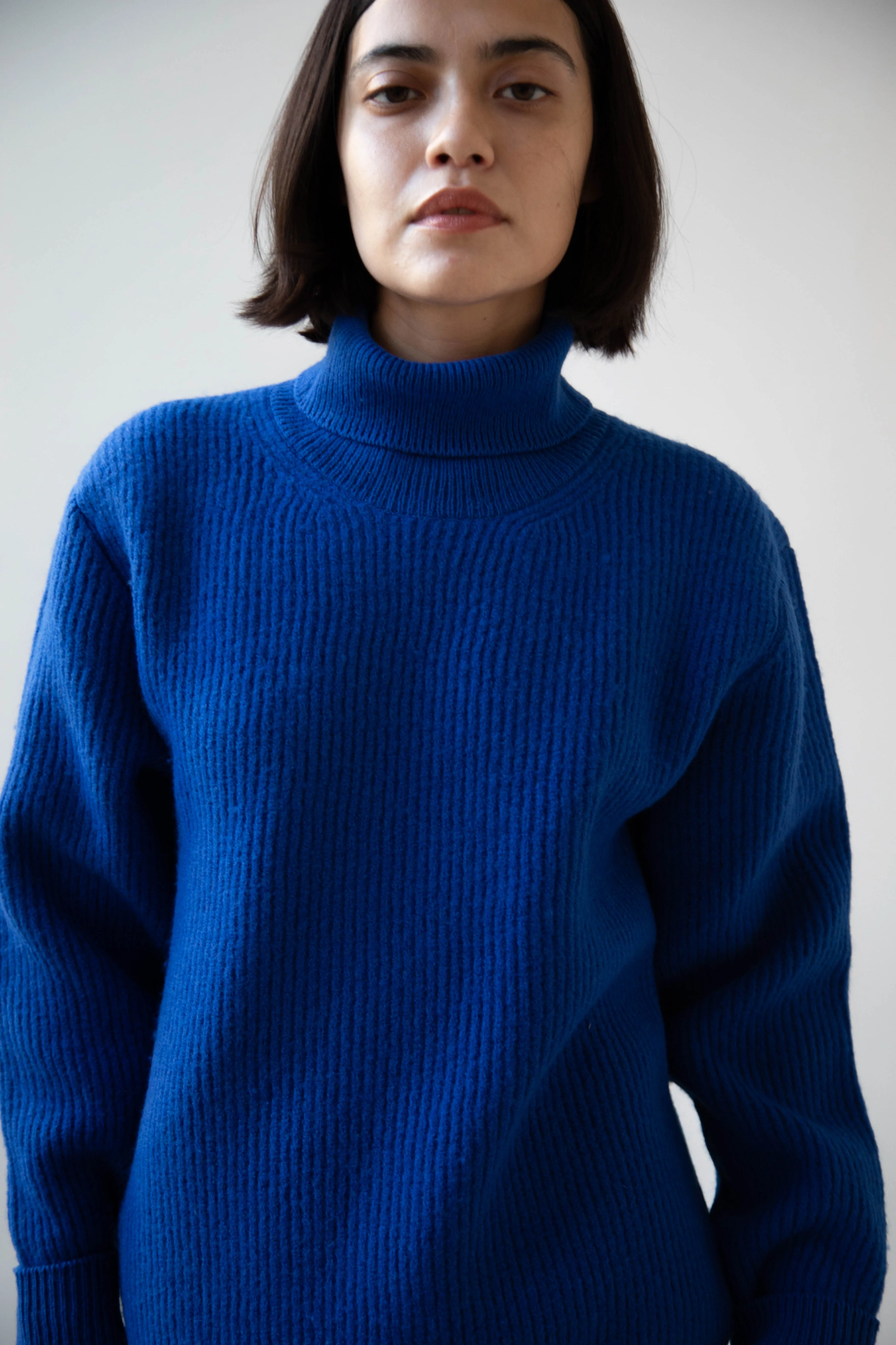 Auralee | Rib Knit Turtleneck in Royal Blue