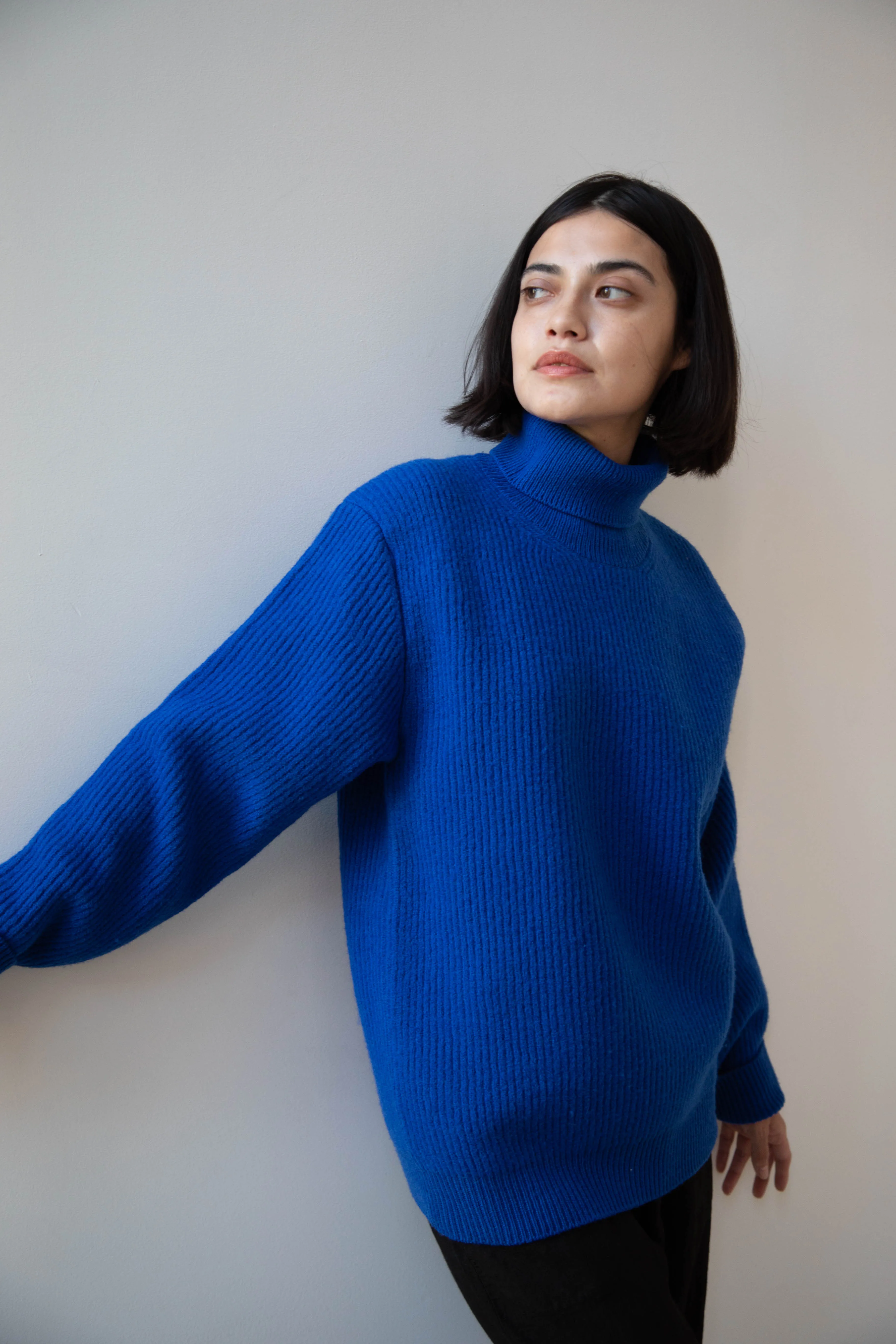 Auralee | Rib Knit Turtleneck in Royal Blue