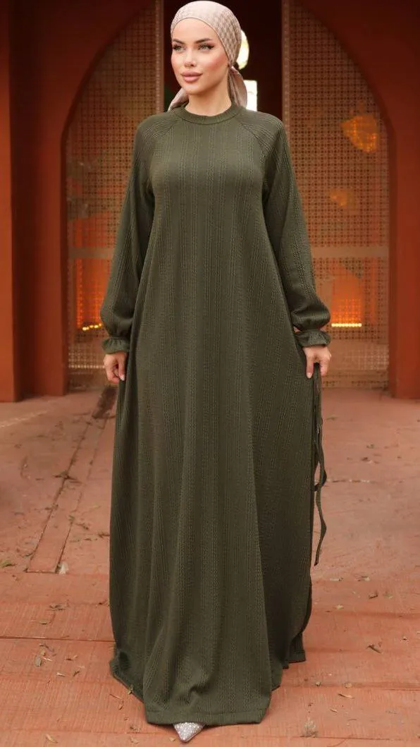 Mahtab Reglan Sleeve Abaya in Knitted Orme Fabric - Keep it Warm This Fall