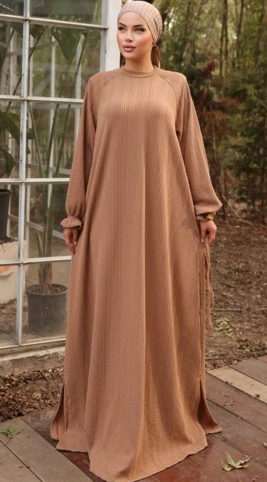 Mahtab Reglan Sleeve Abaya in Knitted Orme Fabric - Keep it Warm This Fall